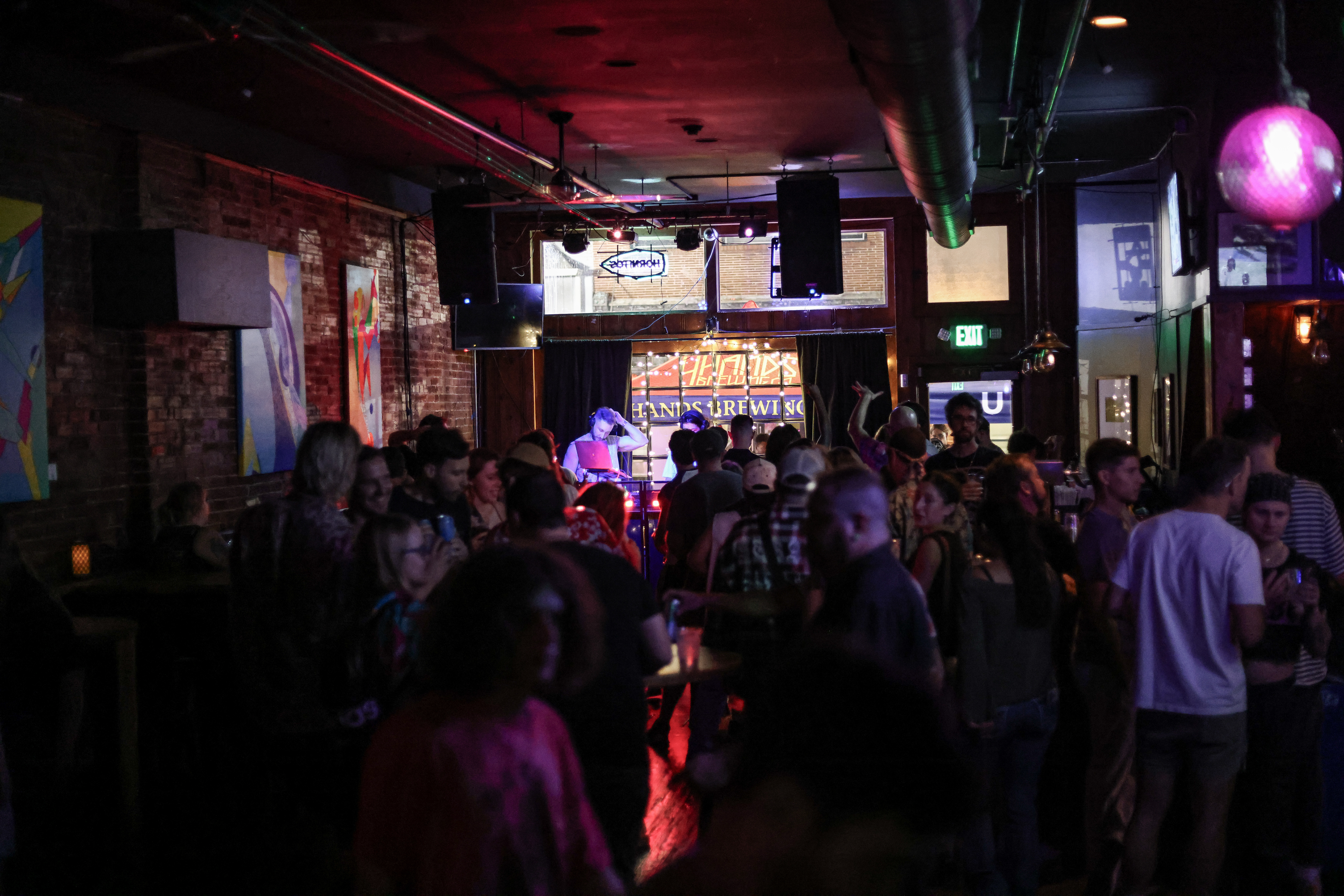 Atomic Lounge